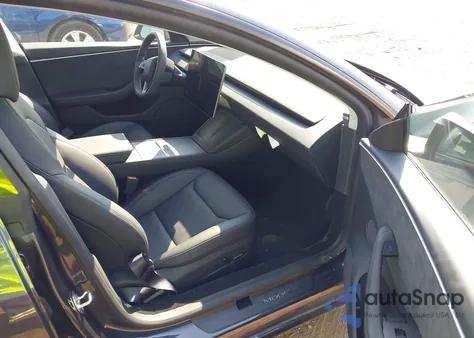 2025 Tesla Model 3 Long Range All-Wheel Drive from USA, damaged, VIN 5YJ3E1EB6SF951502